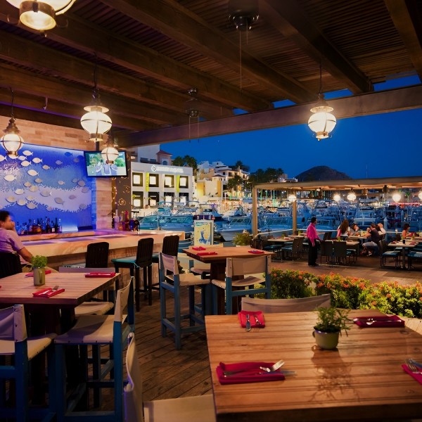 Dos Mares Restaurant